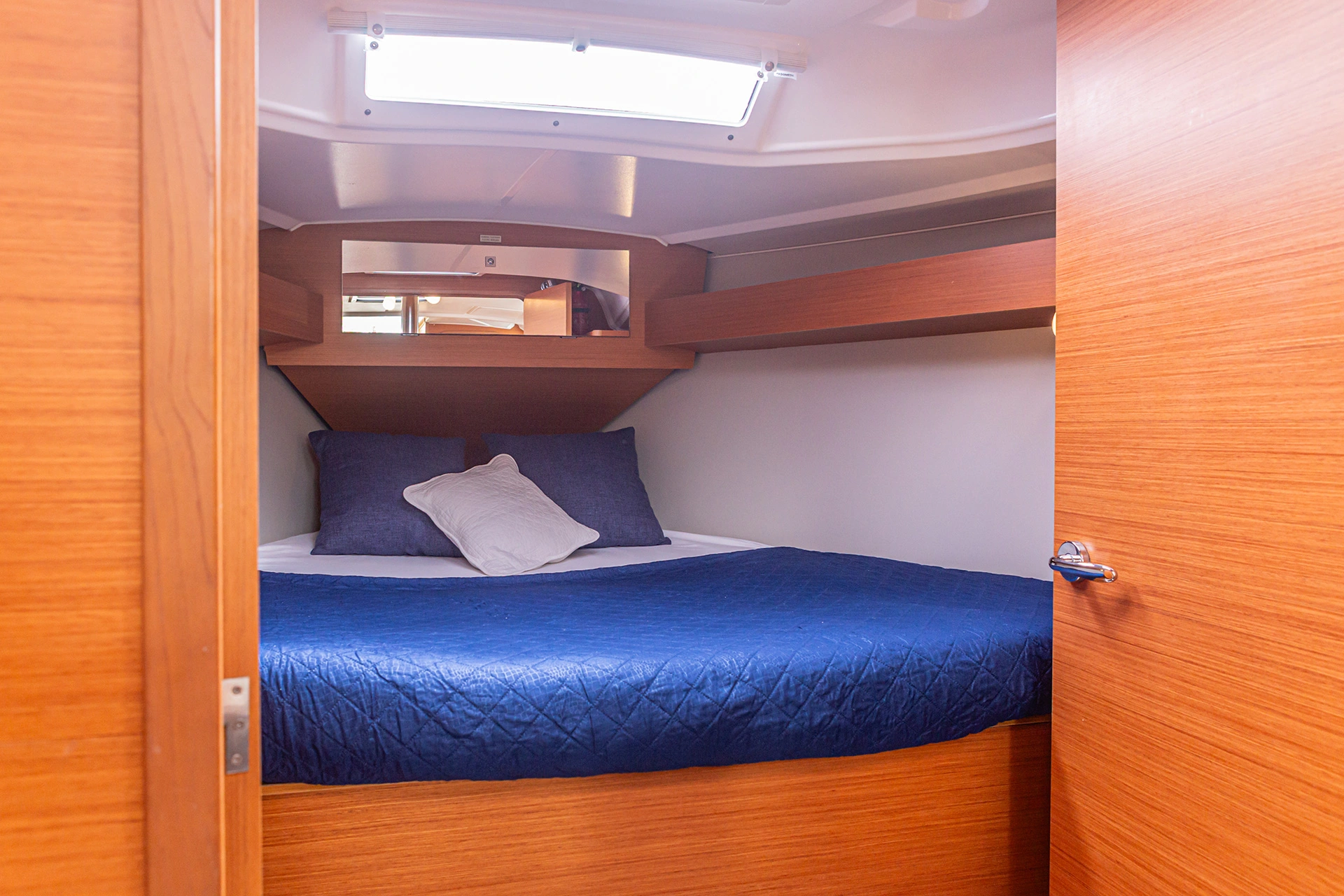 Dufour-360-GL-Smile-Planet-int-09 DUFOUR 360 GL Smile Planet Dufour 360 GL Smile Planet int 09