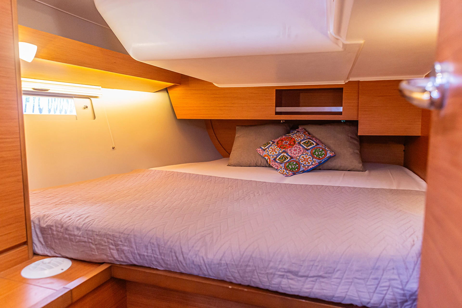 Dufour-430-Si-puo-fare-int-12 DUFOUR 430 Si Può Fare Dufour 430 Si puo fare int 12