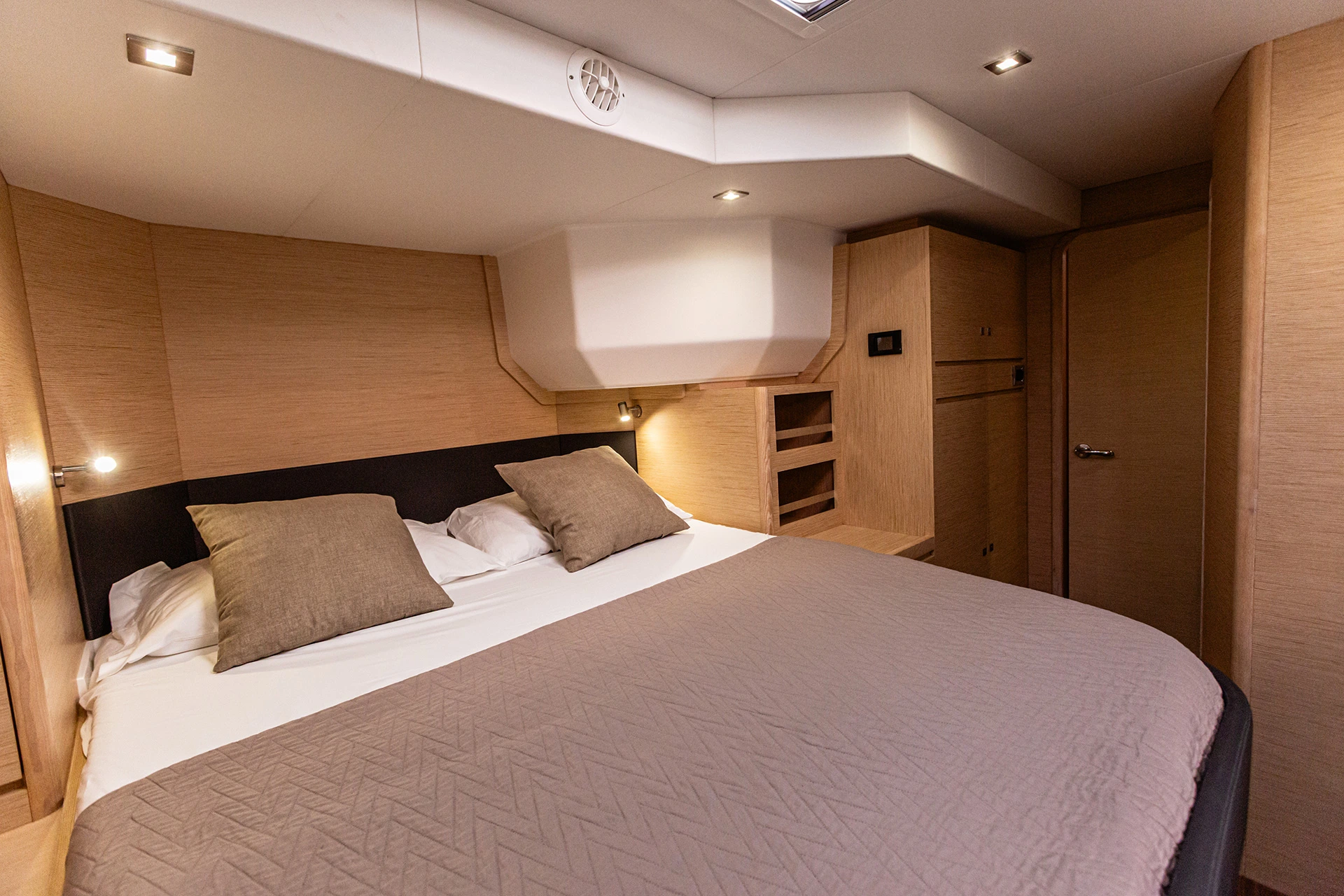 Dufour-catamaran-48-oblivion-planet-int-16 DUFOUR 48 CAT Oblivion Planet Dufour catamaran 48 oblivion planet int 16